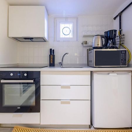 Vibrant Flat 5 Minutes Walk To Istiklal In Beyoglu Appartement Istanboel Buitenkant foto