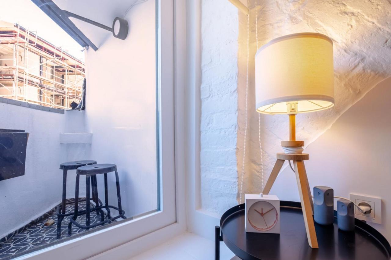 Vibrant Flat 5 Minutes Walk To Istiklal In Beyoglu Appartement Istanboel Buitenkant foto